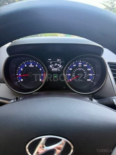 Hyundai Elantra 2015, 193,121 km - 1.8 l - Masallı
