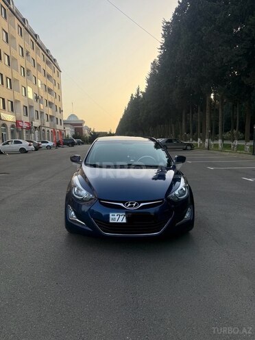 Hyundai Elantra 2015, 193,121 km - 1.8 l - Masallı