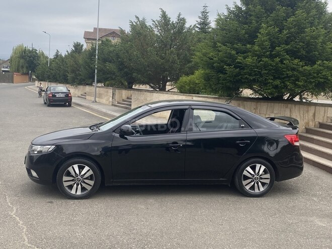 Kia Cerato 2012, 220,000 km - 1.6 l - Qusar
