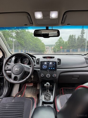 Kia Cerato 2012, 220,000 km - 1.6 l - Qusar