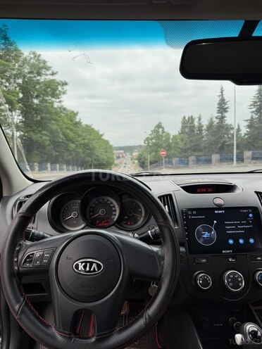 Kia Cerato 2012, 220,000 km - 1.6 l - Qusar
