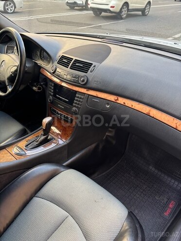Mercedes E 220 d 2003, 154,000 km - 2.2 l - Bakı