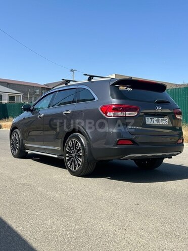Kia Sorento-6
