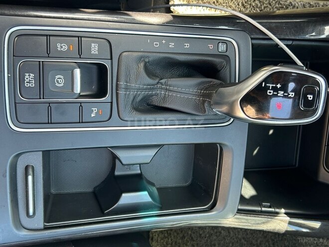 Kia Sorento-12