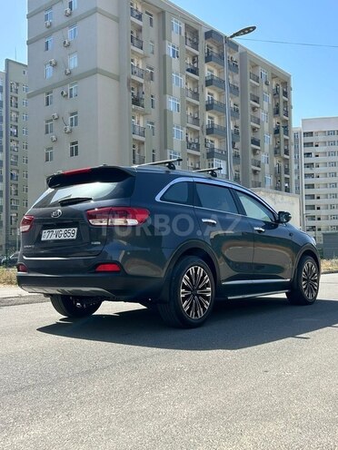 Kia Sorento-4