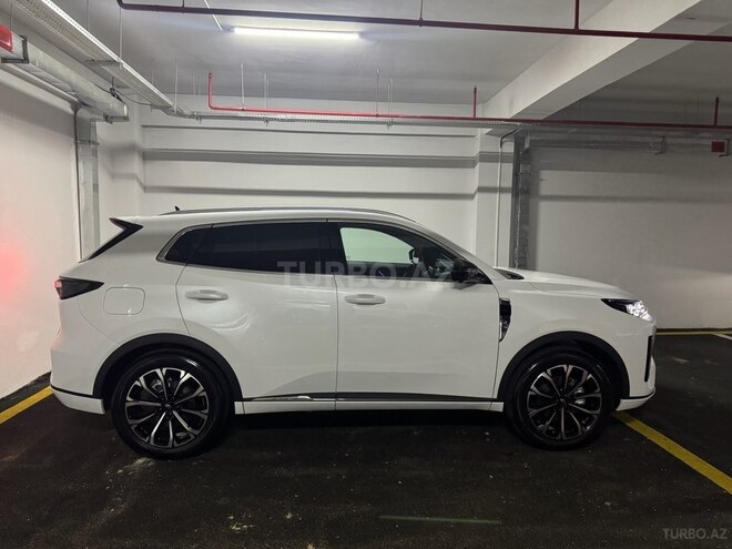 Changan Qiyuan Q05 2025, 4,000 km - 1.5 л - Bakı