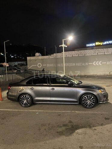 Volkswagen Jetta 2015, 121,000 km - 1.8 l - Bakı