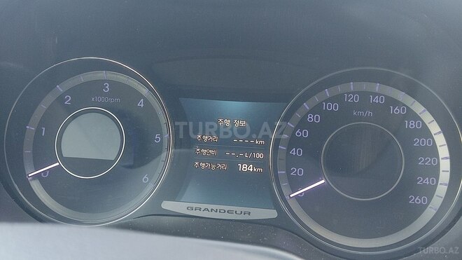 Hyundai Grandeur-16