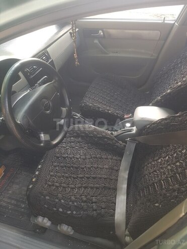 Chevrolet Lacetti-6