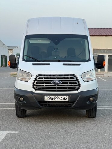 Ford Transit-1