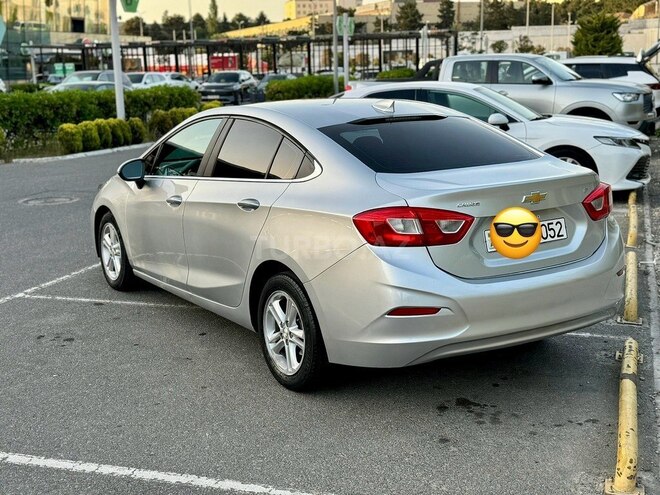 Chevrolet Cruze-6