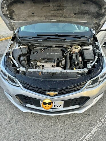 Chevrolet Cruze-13