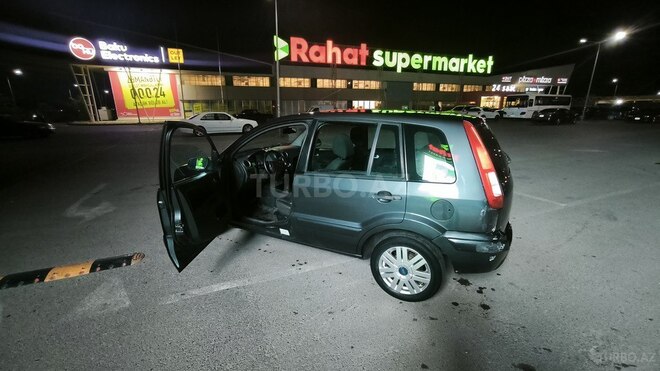 Ford Fusion 2006, 270,000 km - 1.4 l - Bakı