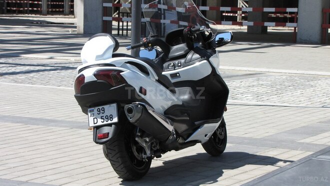 Suzuki Burgman 2017, 31,672 km - 0.7 l - Bakı
