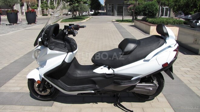 Suzuki Burgman 2017, 31,672 km - 0.7 l - Bakı