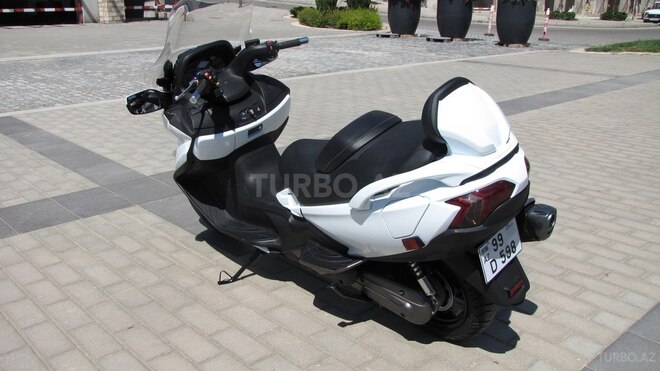 Suzuki Burgman 2017, 31,672 km - 0.7 l - Bakı