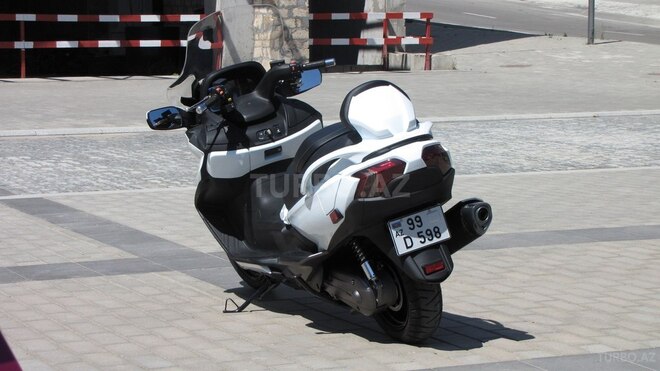 Suzuki Burgman 2017, 31,672 km - 0.7 l - Bakı