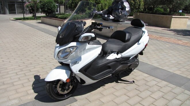 Suzuki Burgman 2017, 31,672 km - 0.7 l - Bakı