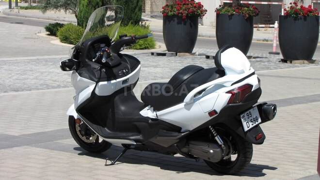 Suzuki Burgman 2017, 31,672 km - 0.7 l - Bakı