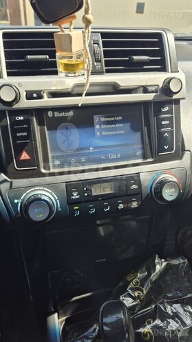 Toyota Land Cruiser Prado-9