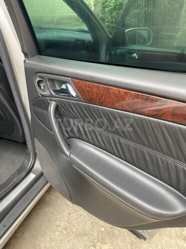 Mercedes C 200 2000, 250,000 km - 2.0 л - Bakı