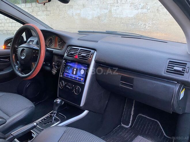 Mercedes B 180 2009, 198,000 km - 1.7 l - Sumqayıt