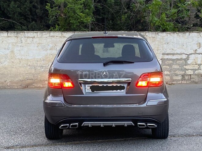 Mercedes B 180 2009, 198,000 km - 1.7 l - Sumqayıt