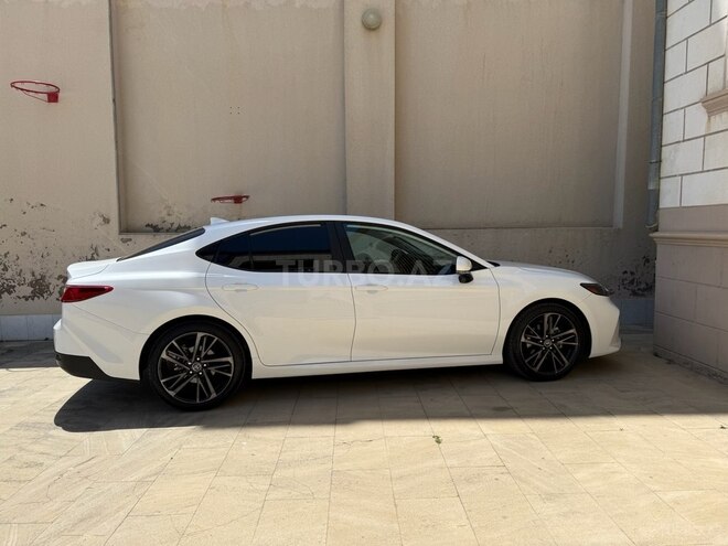 Toyota Camry 2025, 10,600 km - 2.5 l - Bakı