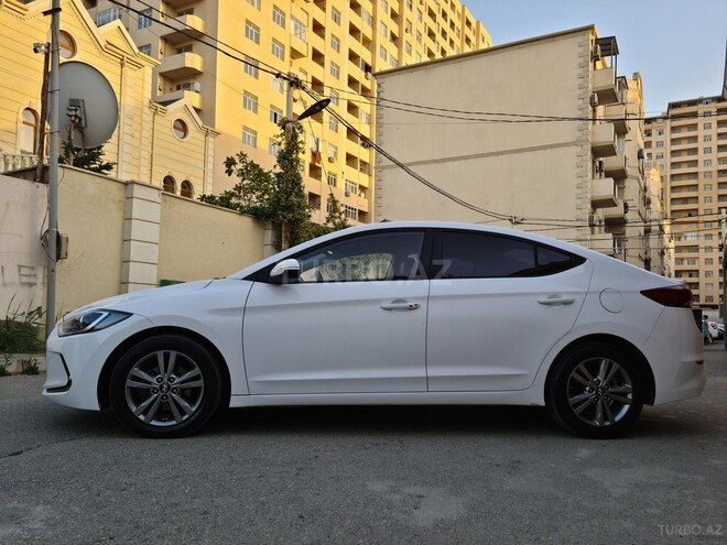 Hyundai Avante 2016, 293,000 km - 1.6 л - Bakı