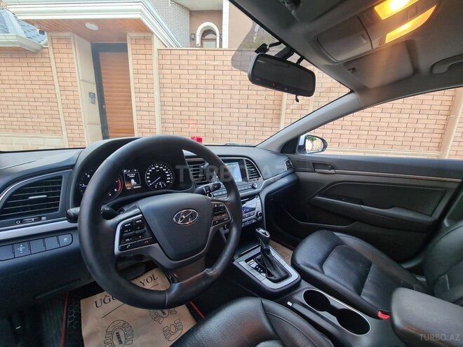Hyundai Avante 2016, 293,000 km - 1.6 л - Bakı
