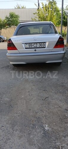 Mercedes C 240 1998, 256,000 km - 2.4 l - Ağcabədi