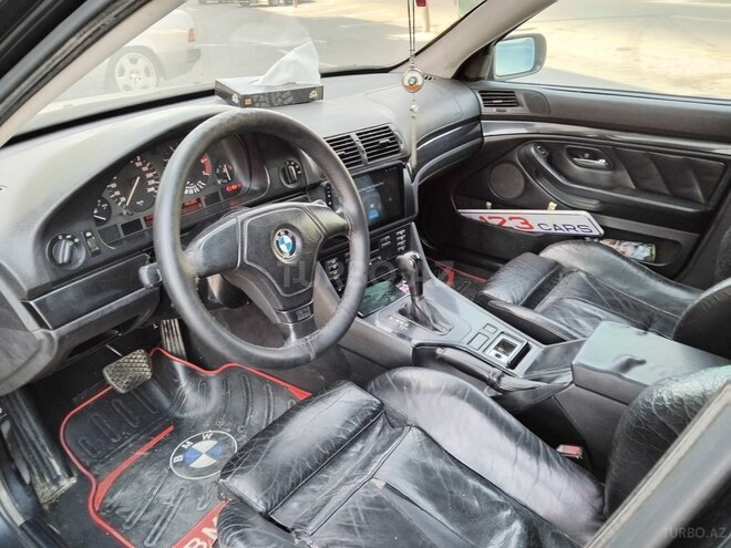BMW 528-15