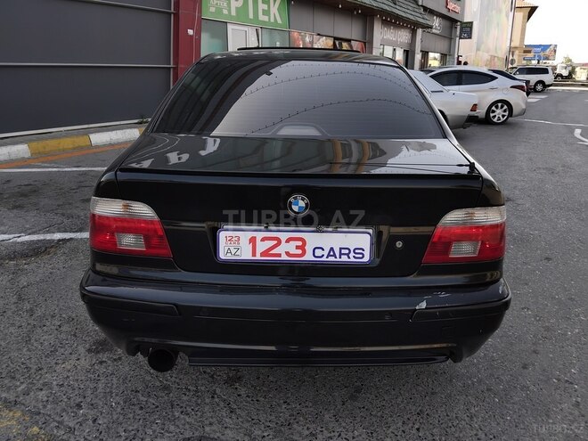 BMW 528-10