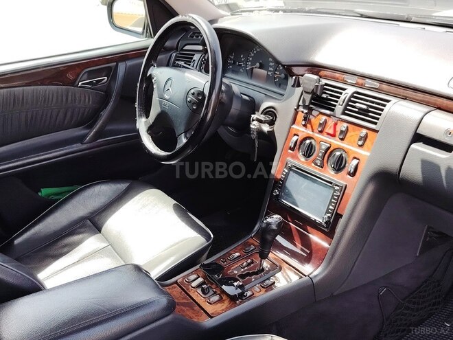 Mercedes E 280 2000, 336,000 km - 2.8 l - Bakı