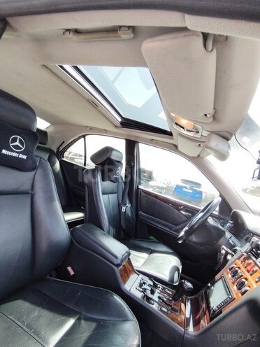 Mercedes E 280 2000, 336,000 km - 2.8 l - Bakı