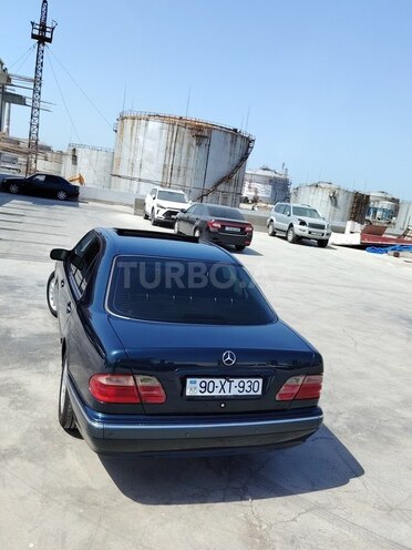 Mercedes E 280 2000, 336,000 km - 2.8 l - Bakı