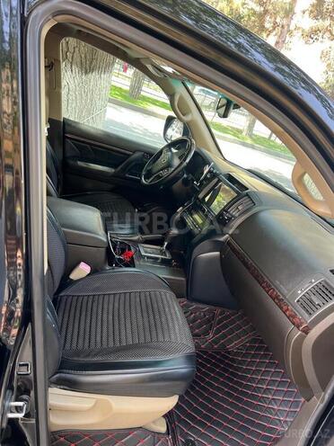 Toyota Land Cruiser 2009, 313,000 km - 4.0 l - Bakı