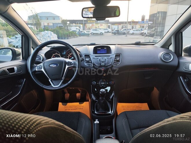 Ford Fiesta 2016, 192,000 km - 1.5 l - Bakı