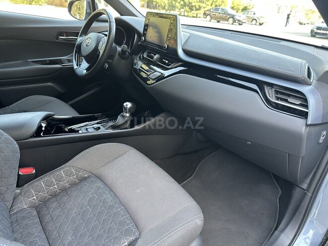 Toyota C-HR 2020, 29,000 km - 1.8 л - Bakı