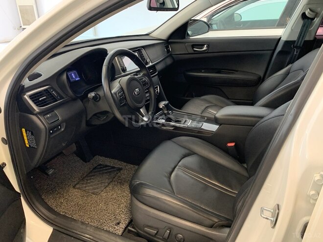Kia K5-8