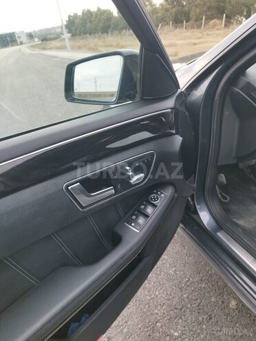 Mercedes E 220 d 2015, 168,000 km - 2.2 l - Salyan