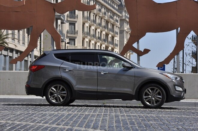 Hyundai Santa Fe-4