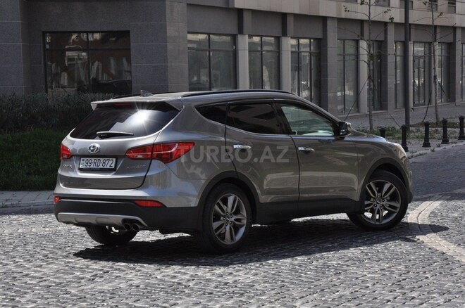 Hyundai Santa Fe-15