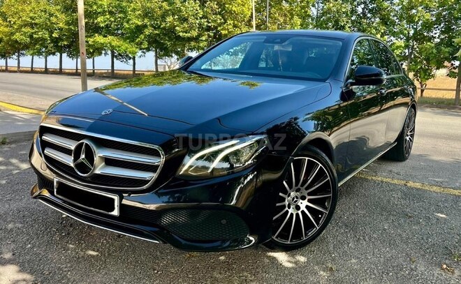 Mercedes E 220 d 2018, 330,000 km - 2.2 л - Bakı