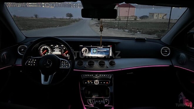 Mercedes E 220 d 2018, 330,000 km - 2.2 л - Bakı