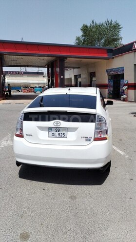 Toyota Prius-8