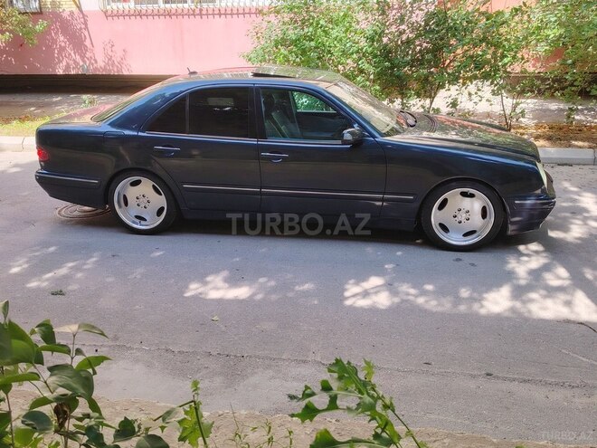 Mercedes E 280 2000, 421,000 km - 2.8 l - Bakı