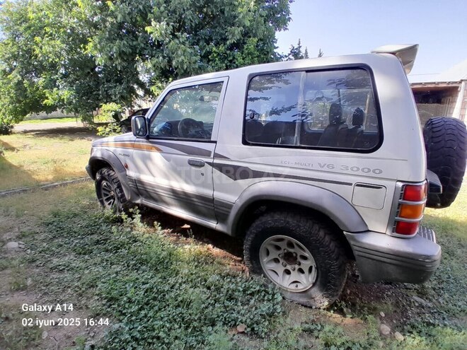 Mitsubishi Pajero 1995, 250,000 km - 3.0 l - Bakı