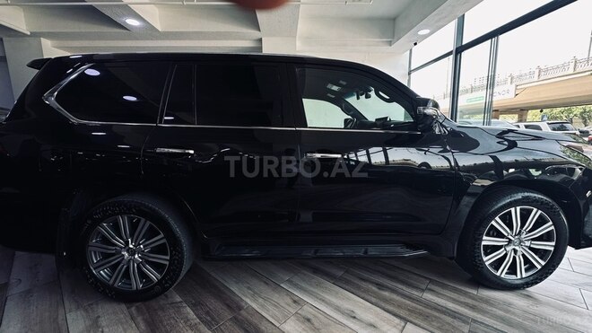 Lexus LX 570-4