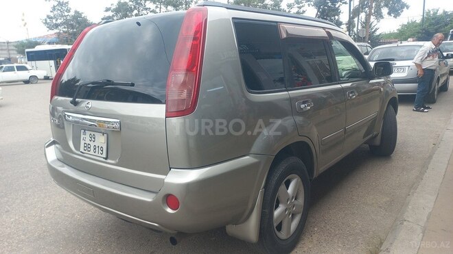 Nissan X-Trail 2003, 357,000 km - 2.0 l - Qusar